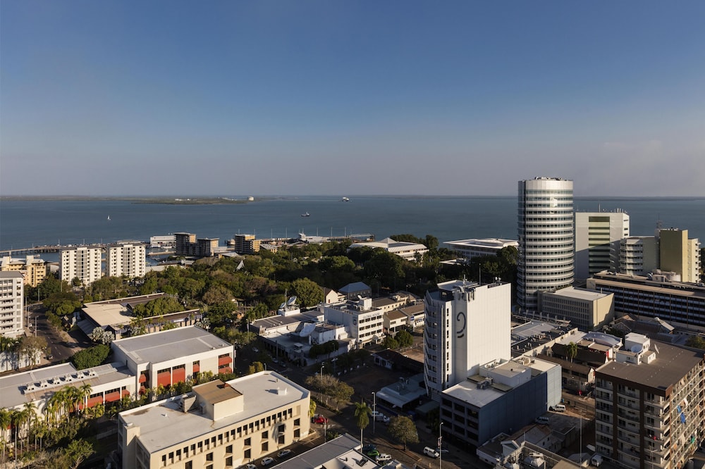 Oaks Darwin Elan Hotel 46/50