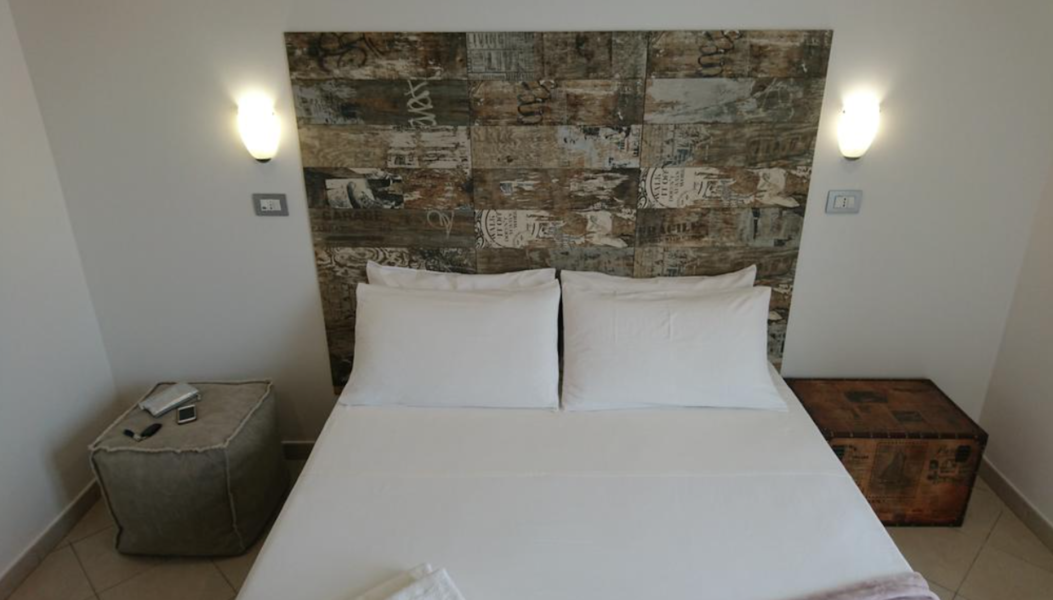 Hotel Centrale 8/19