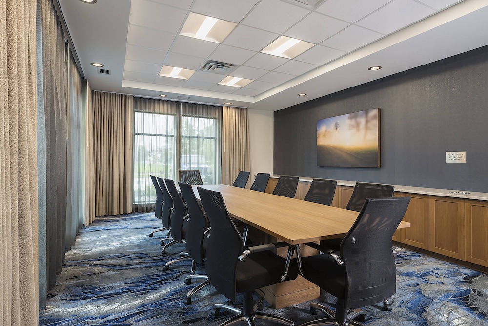 Fairfield Inn & Suites By Marriott Minneapolis North/Blaine 35/36