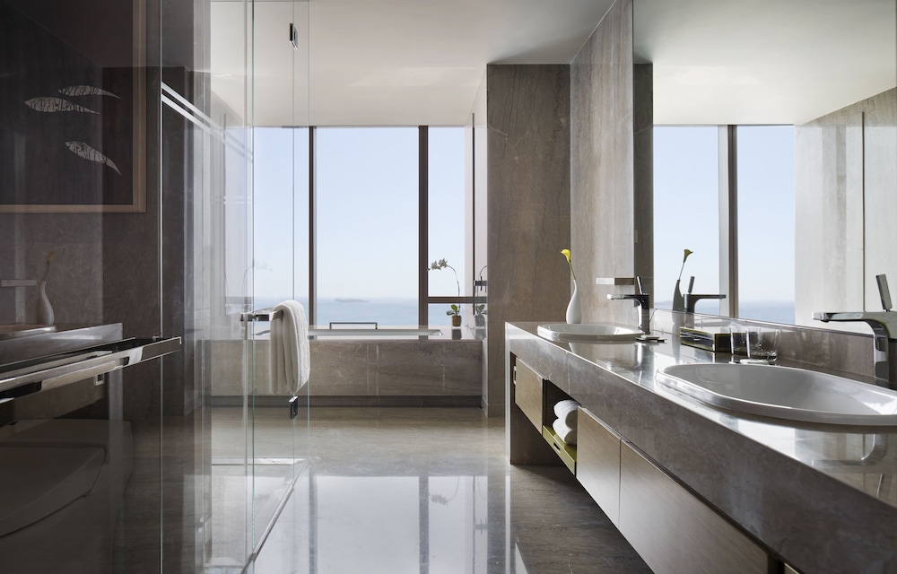 Grand, Club, Twin Beds, Grand Hyatt Dalian 2/2