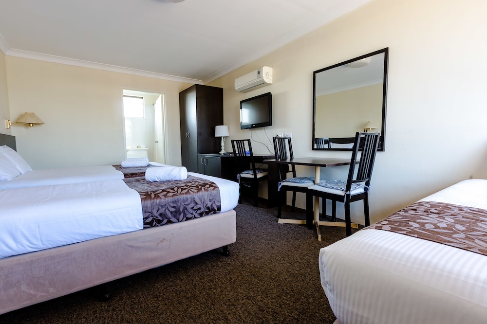 ABCOT INN 15/58