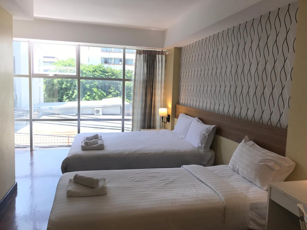 Snooze Hotel Thonglor Bangkok 32/53