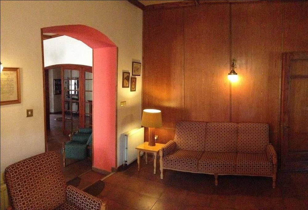 New Helvetia Hotel 27/53