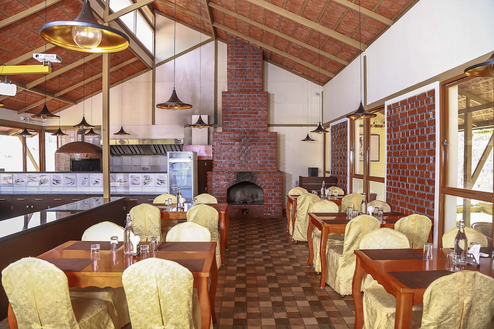 Yantra Resort By Spree 29/50