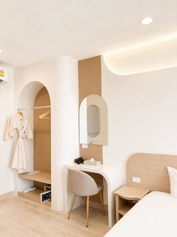 Eurana Boutique Hotel 59/87