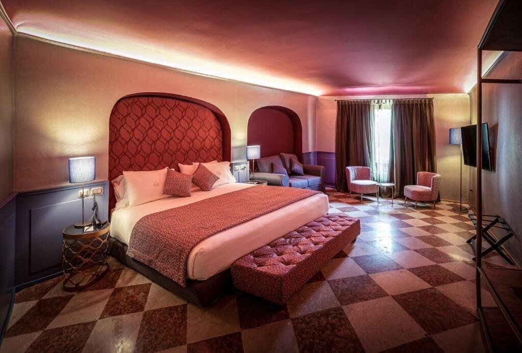 Junior Suite, Studio