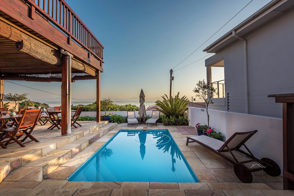 Aquamarine Guest House 35/73