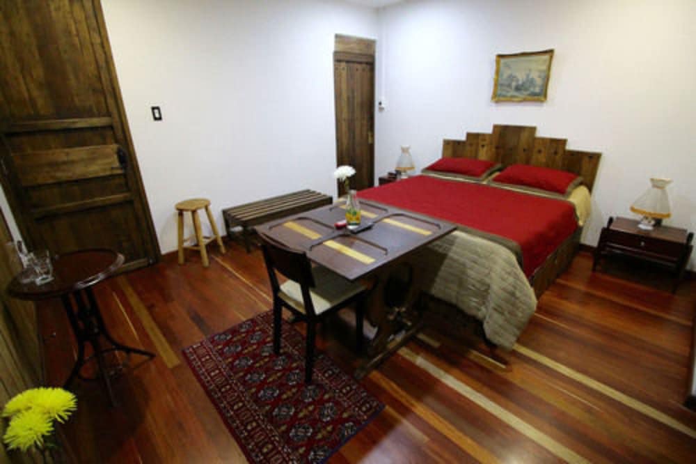 Bogota Bed And Breakfast Inn 47/56