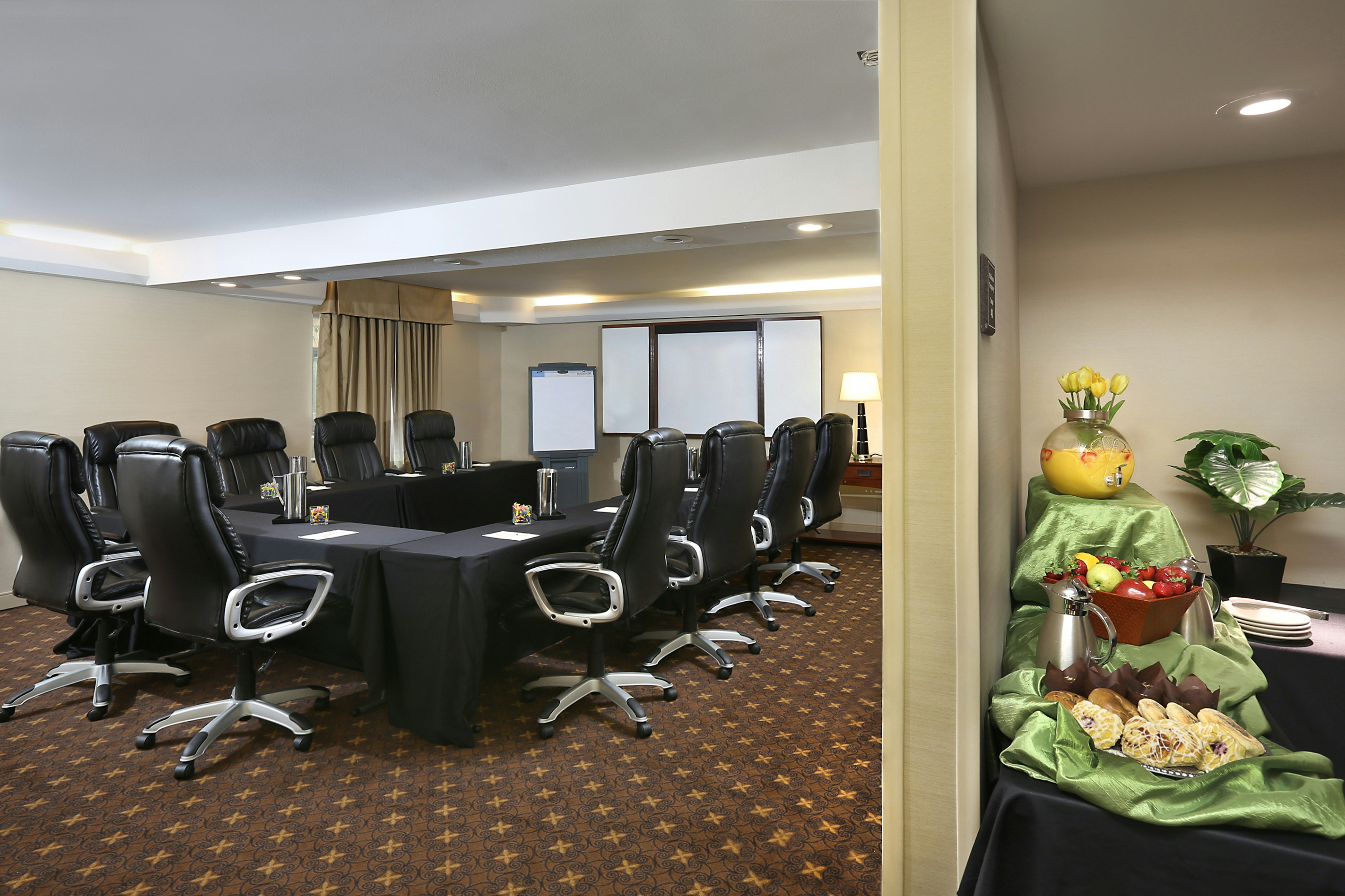 Doubletree By Hilton Denver Thornton 40/47