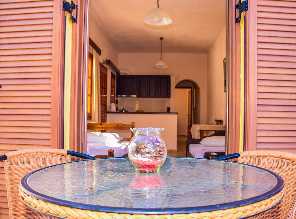 Athina Villas 2/56