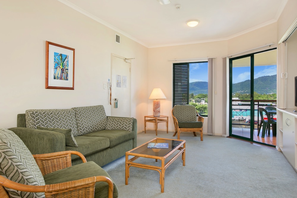 Tropic Towers Apartments 18/29