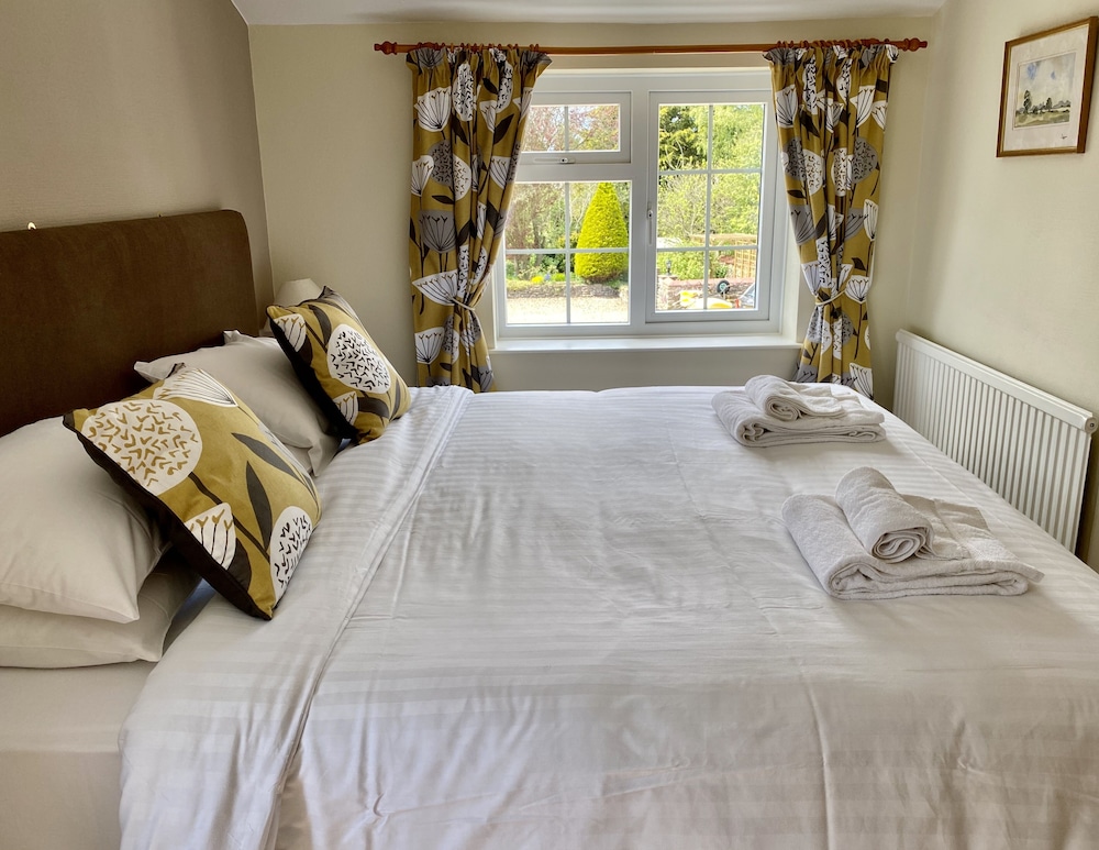 Plumpton Court 23/57