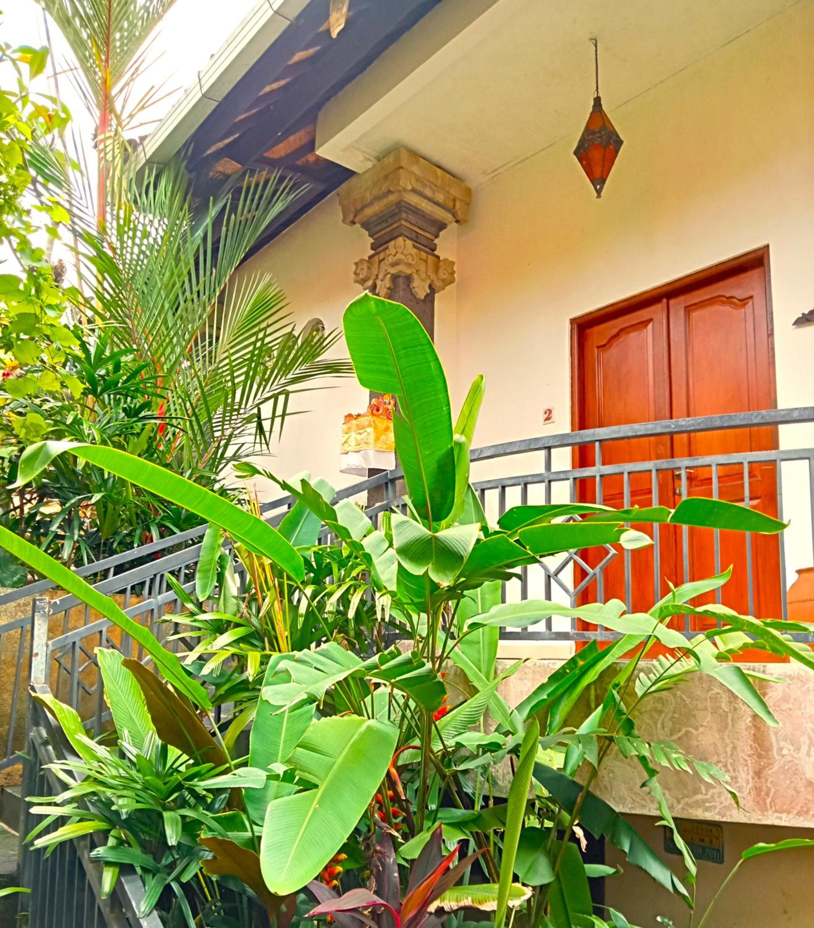 Lily Lane Villas 4/50