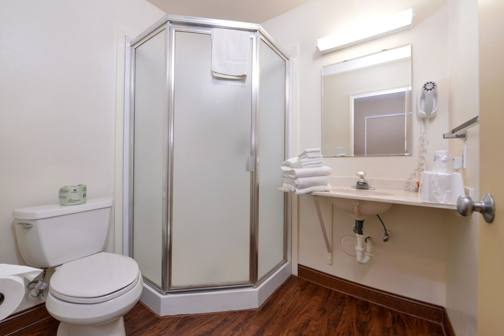 Valued Stay Madison 42/42