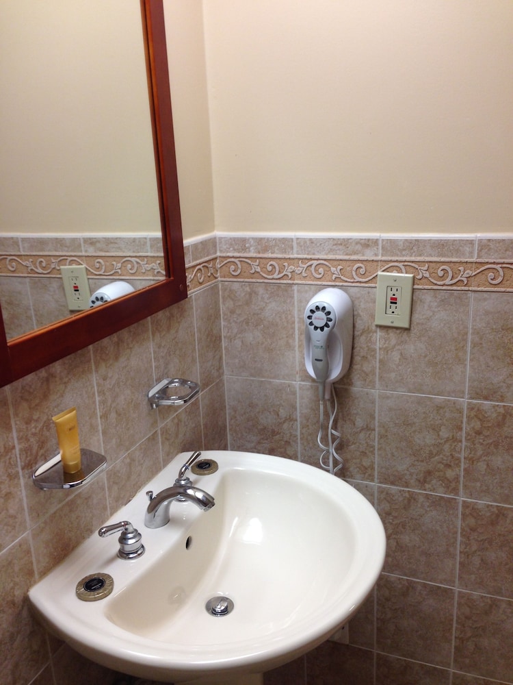 Miami Princess Hotel 35/42