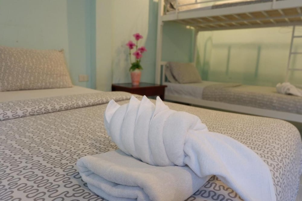 Sri Krungthep Hotel 47/77