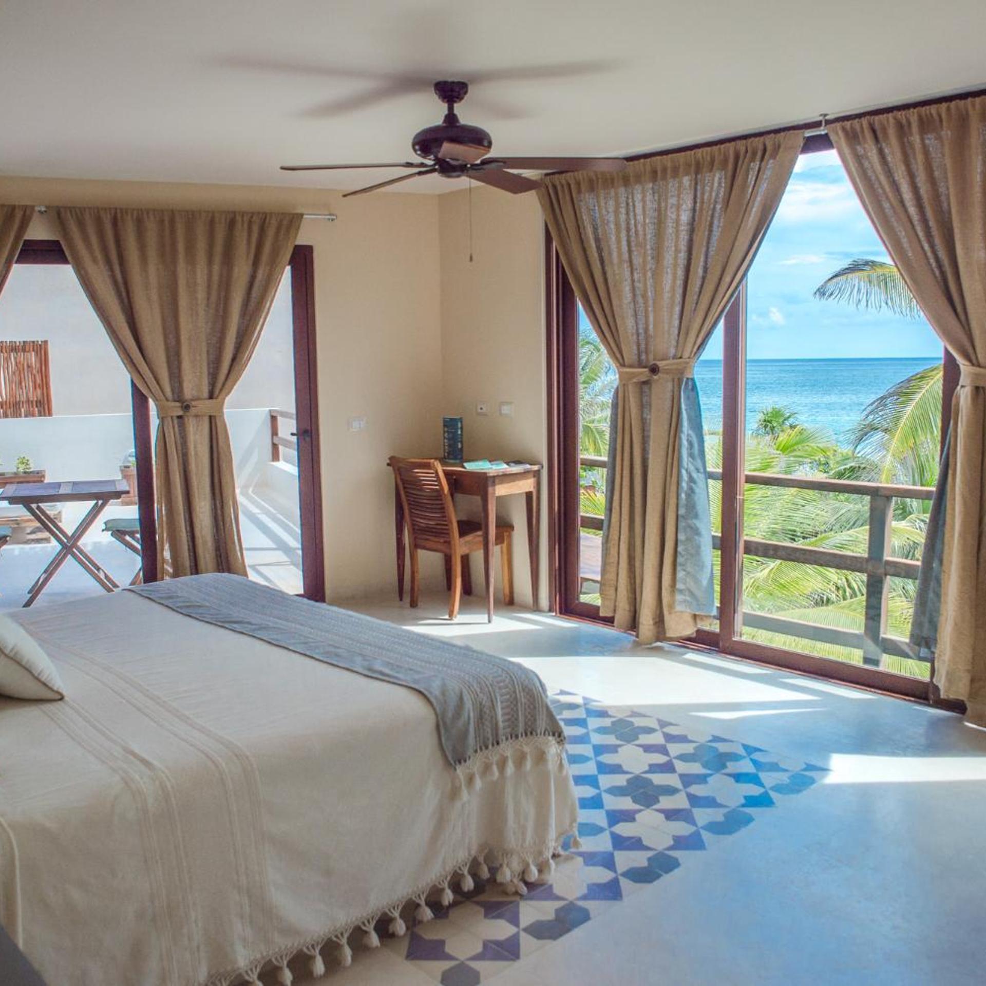 Penthouse Suite, Sea View