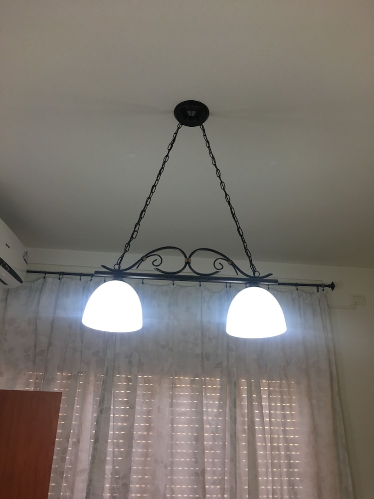 Damiani Sister Guest House 23/50