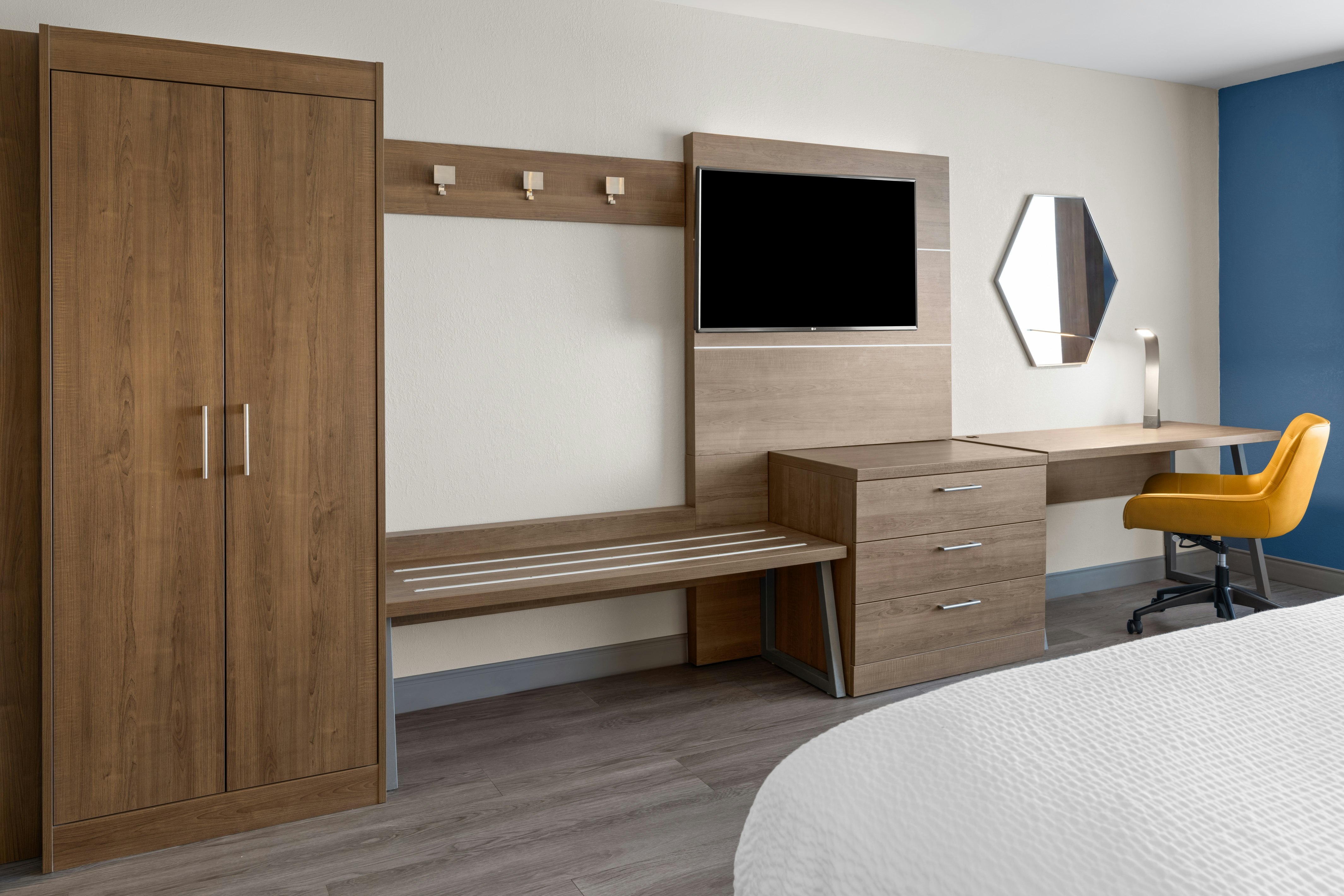Holiday Inn Express and Suites Mt Sterling North 40/72
