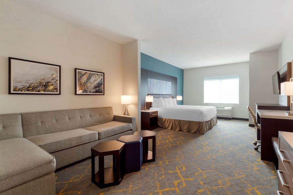 Best Western Plus Isanti 20/41