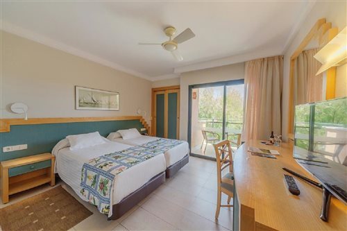 Room, Single