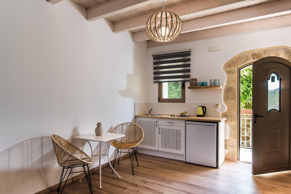 Sarpidon Apartments 34/47