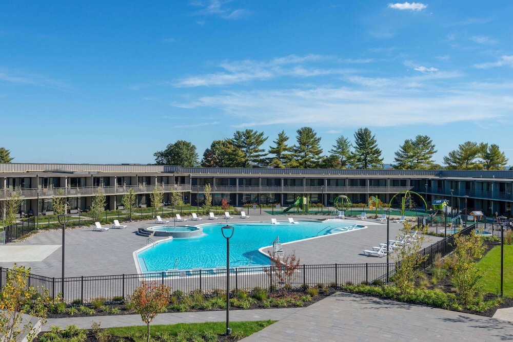 Wyndham Lancaster Resort and Convention Center 49/50