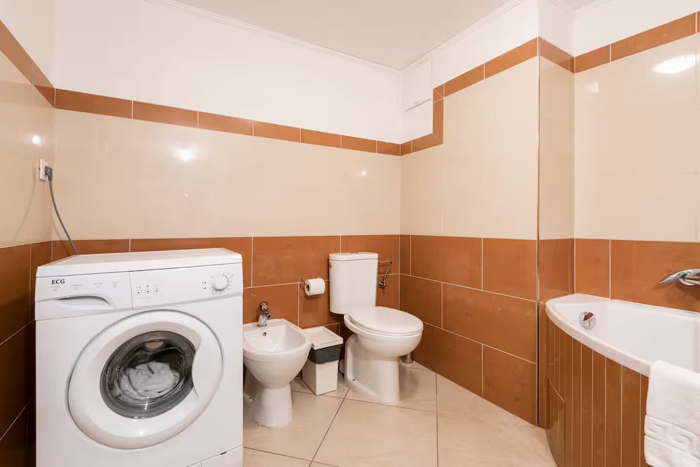 Mezzanine, 2 Bedrooms, Exclusive, Apartment, 5 Beds, Bunk Bed, Sofa، Hybernska Apartments 9/10