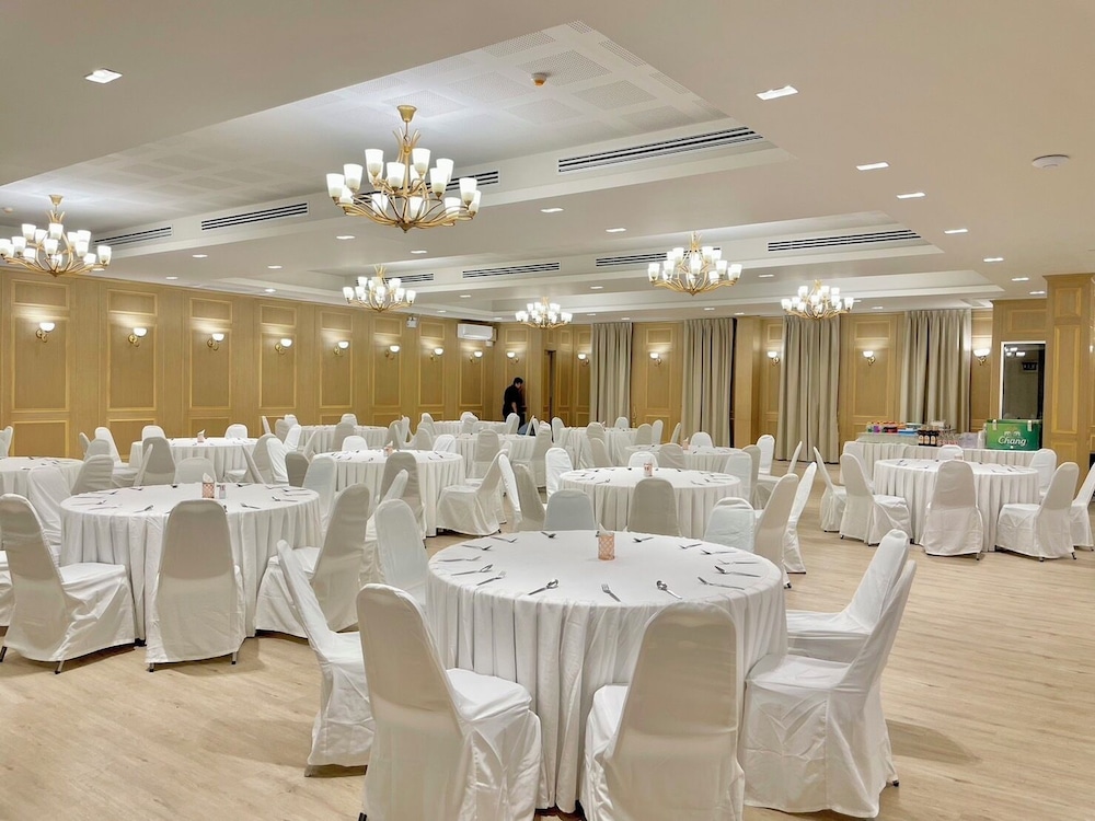 The Sea-Cret Hua Hin Hotel 63/73