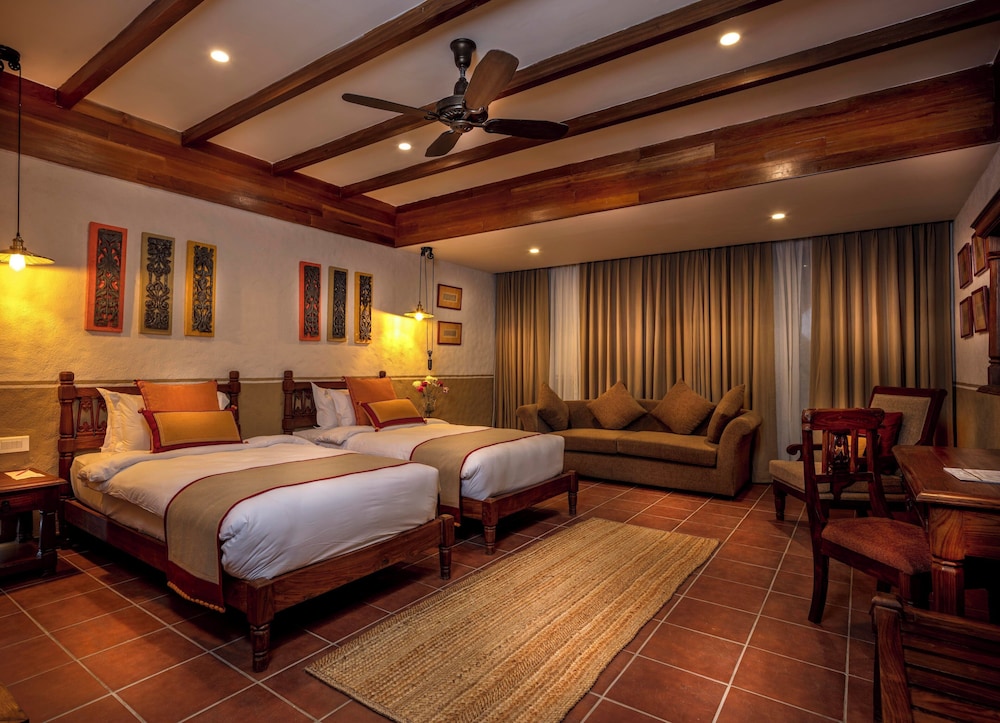 HERITAGE, DELUXE, TWIN BEDS, BALCONY