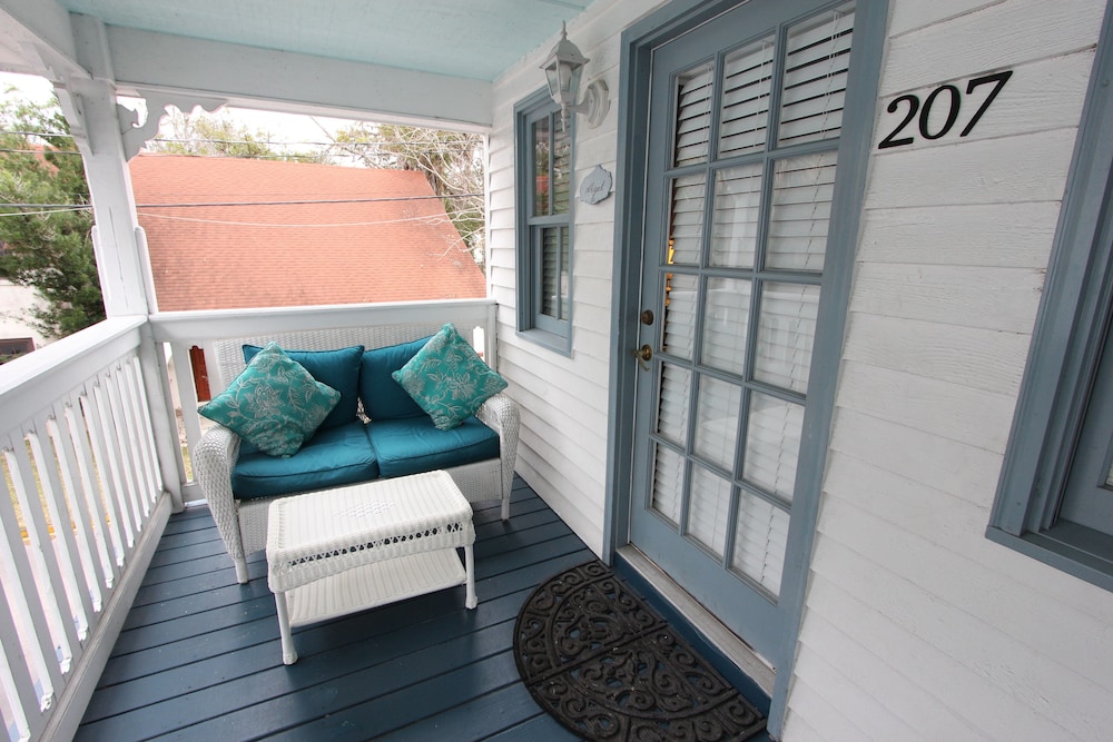 Bayfront Westcott House Bed and Breakfast 32/50