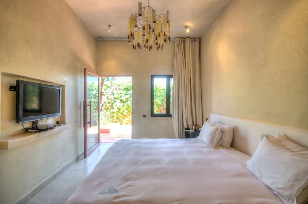 White, Villa, 2 Double Beds