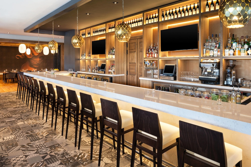 SHERATON BLOOMINGTON HOTEL 32/47