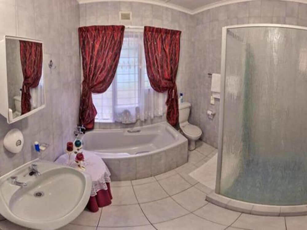 La Rochelle Inn 19/19