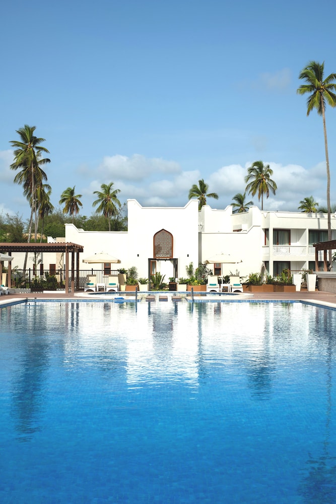 LUX* Marijani Zanzibar 57/65