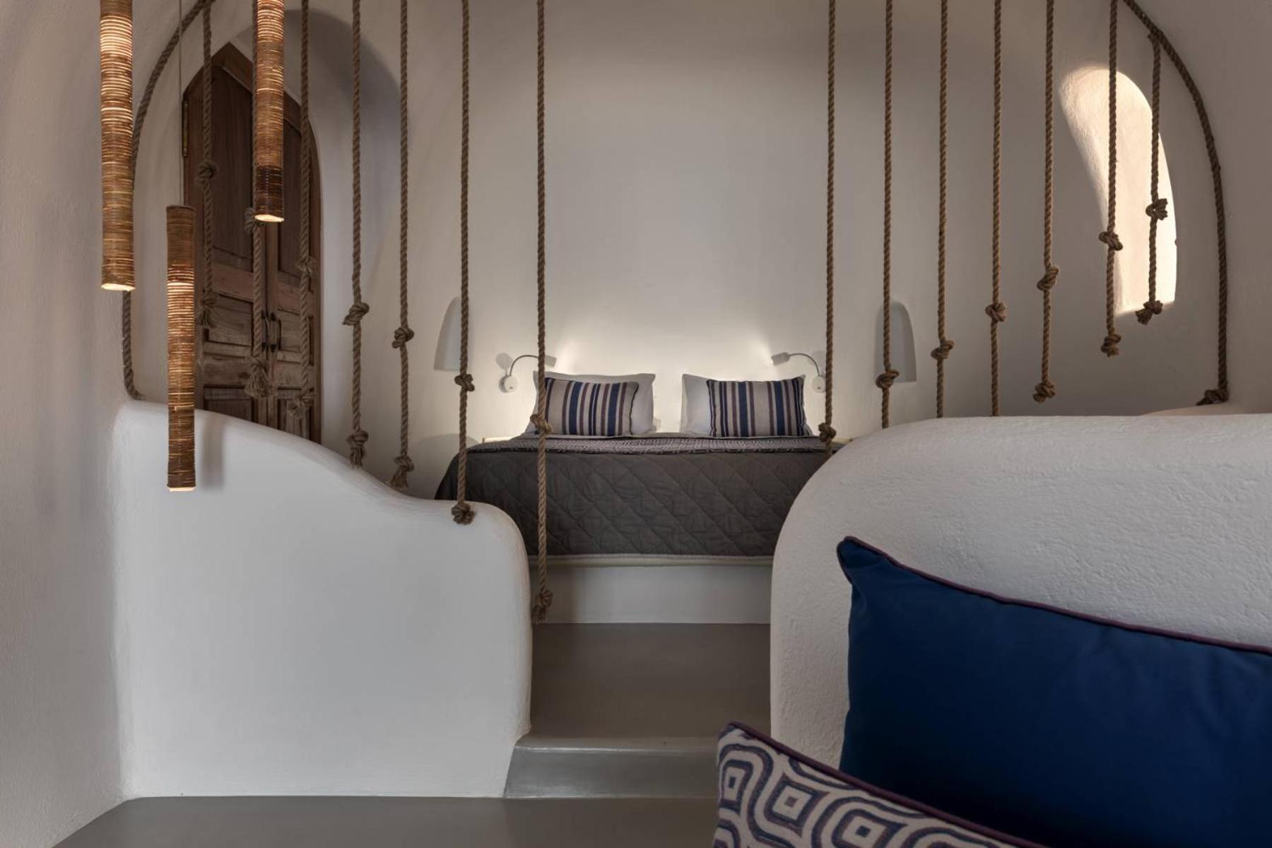 Honeymoon, Suite, Caldera View, Outdoor Jetted Tub، La Perla Villas And Suites Adults Only 5/10