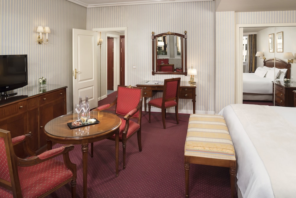 Melia Castilla Hotel 50/81