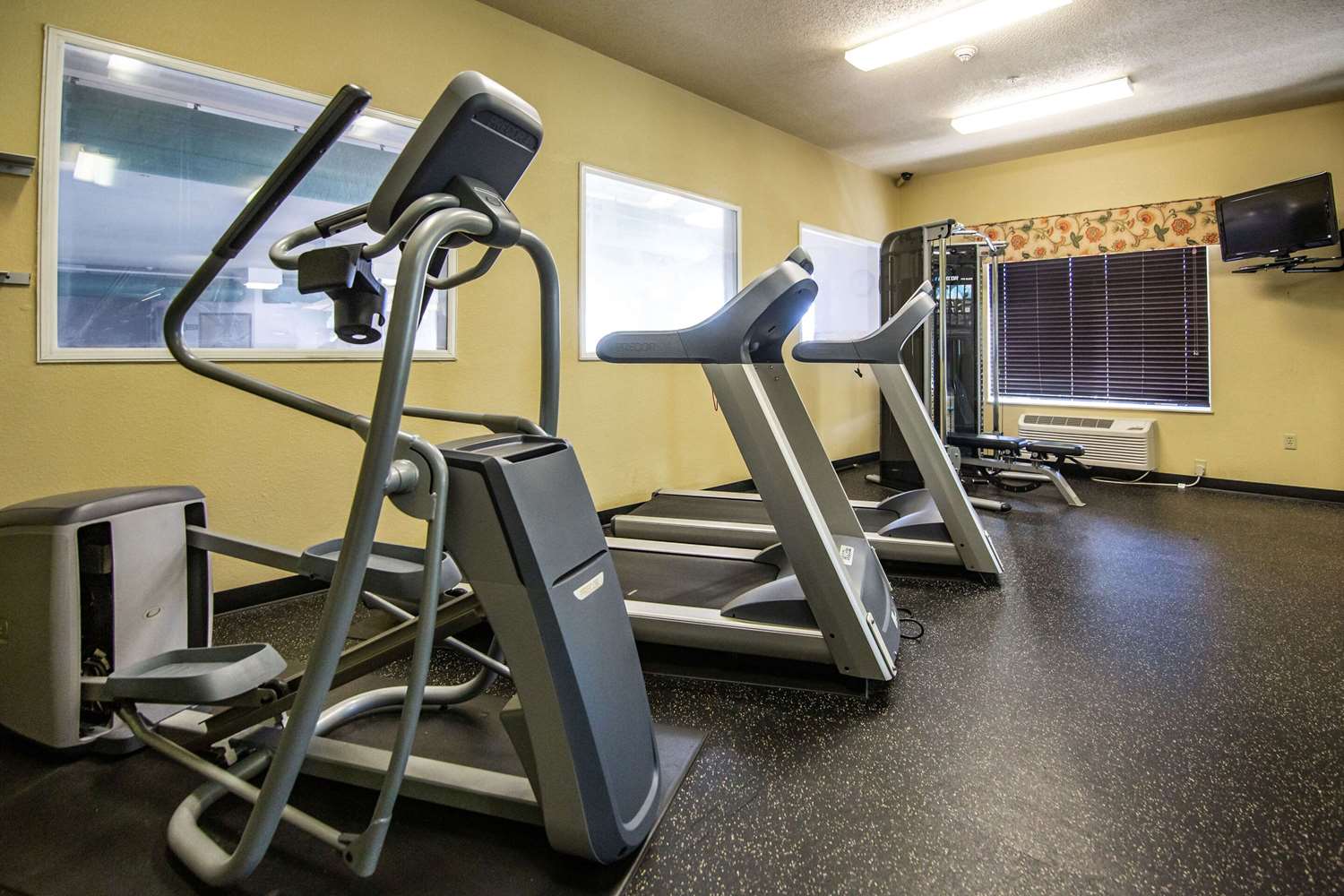 Country Inn & Suites By Radisson, El Dorado, AR 6/16