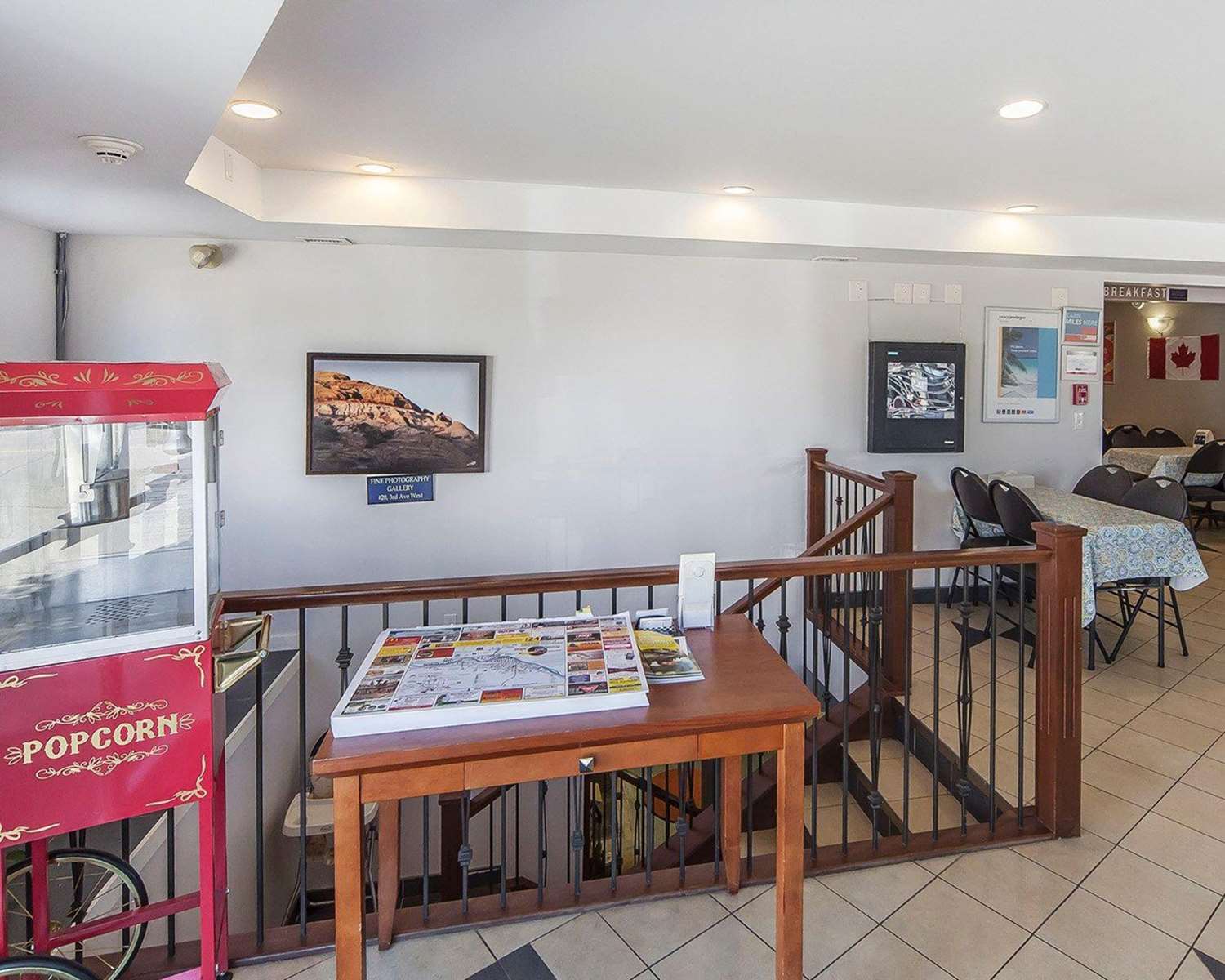 Econo Lodge Inn & Suites Drumheller 6/10