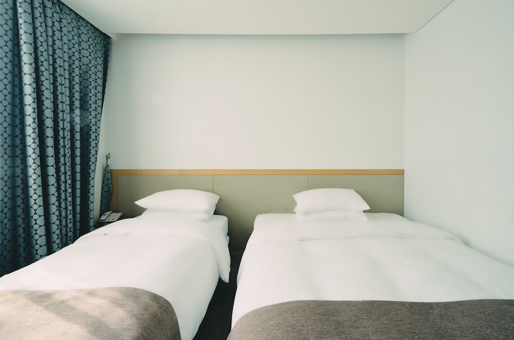 Poong Gyung Hotel 13/32