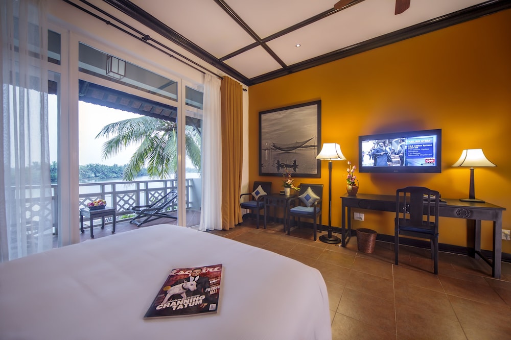Hoi An Beach Resort 15/70