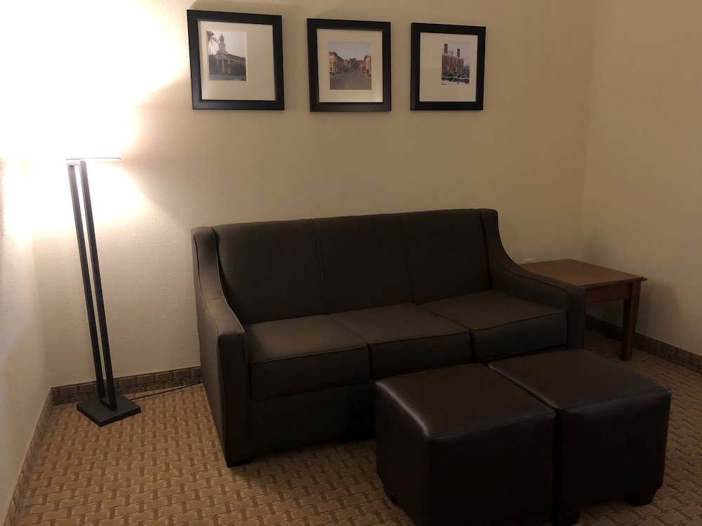 Comfort Inn & Suites Rogersville 30/37