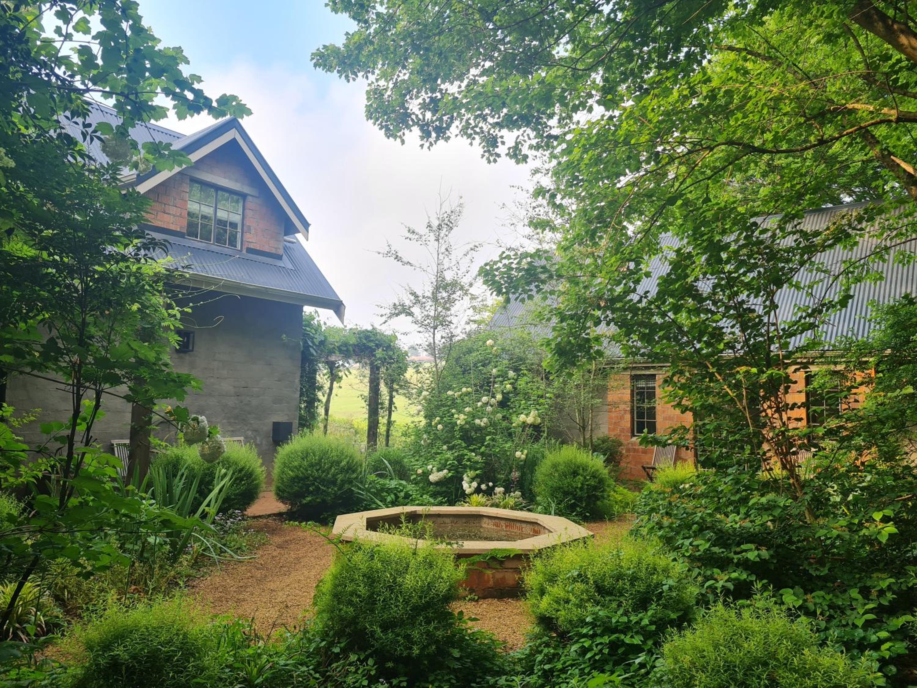 Little Fields Country House And Cottages 10/13