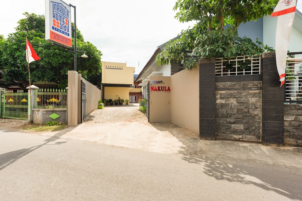 OYO 3387 Nakula Homestay Syariah 17/19