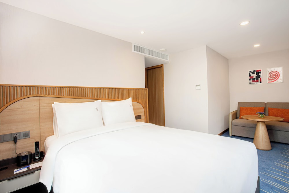 Room, Queen Bed