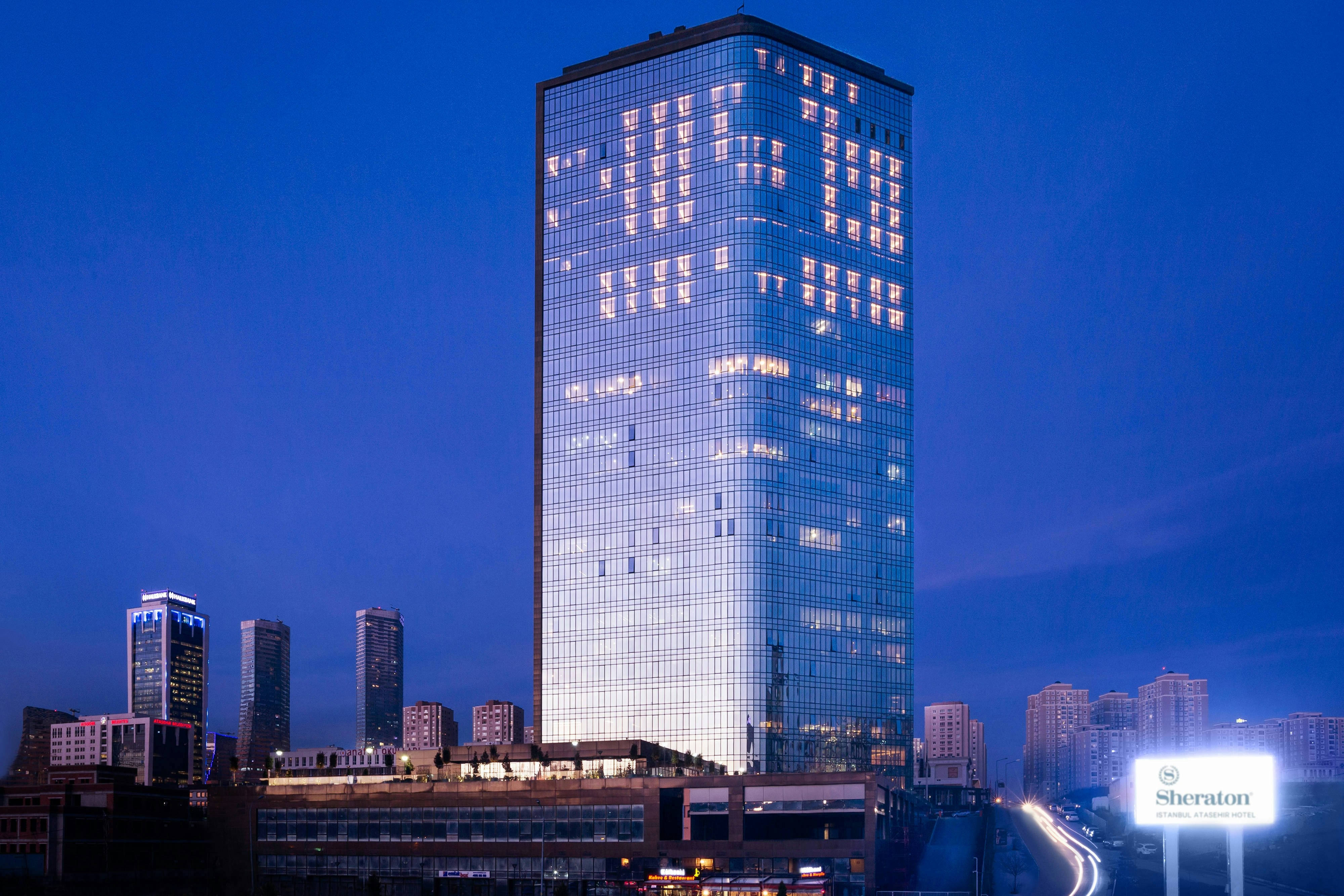 Sheraton Grand Istanbul Atasehir 3/79