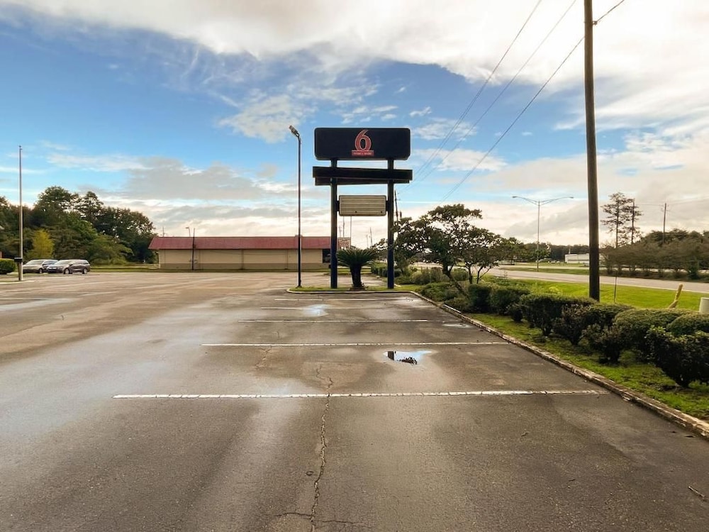 Motel6 Bay Minette, AL 31/42