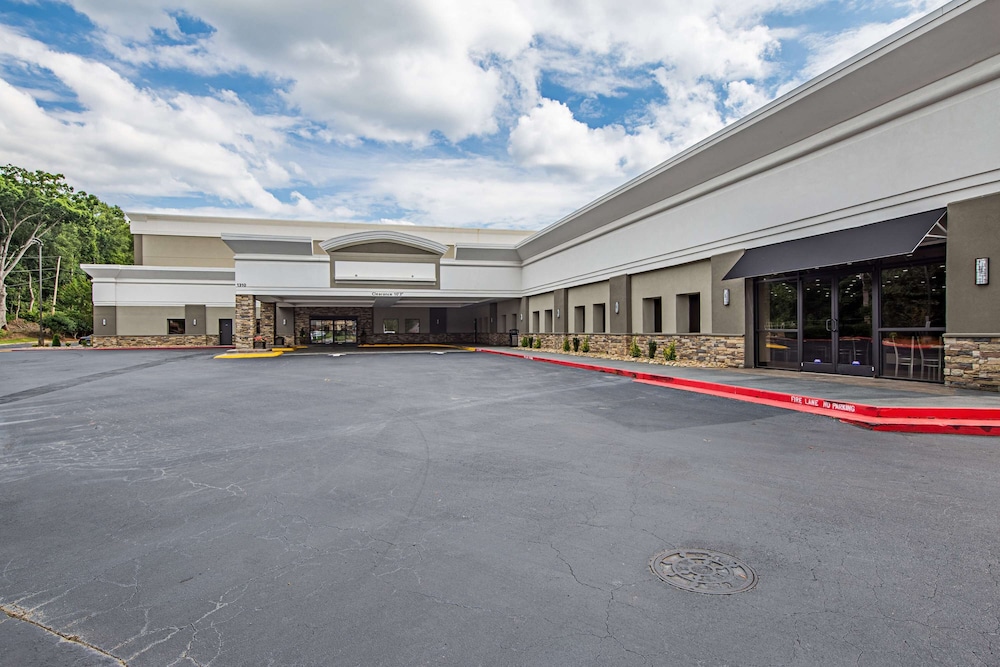 Best Western Plus Clemson Hotel & Conference Center 5/46