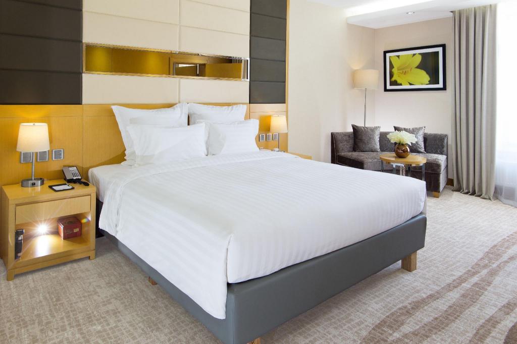 Standard, King Bed