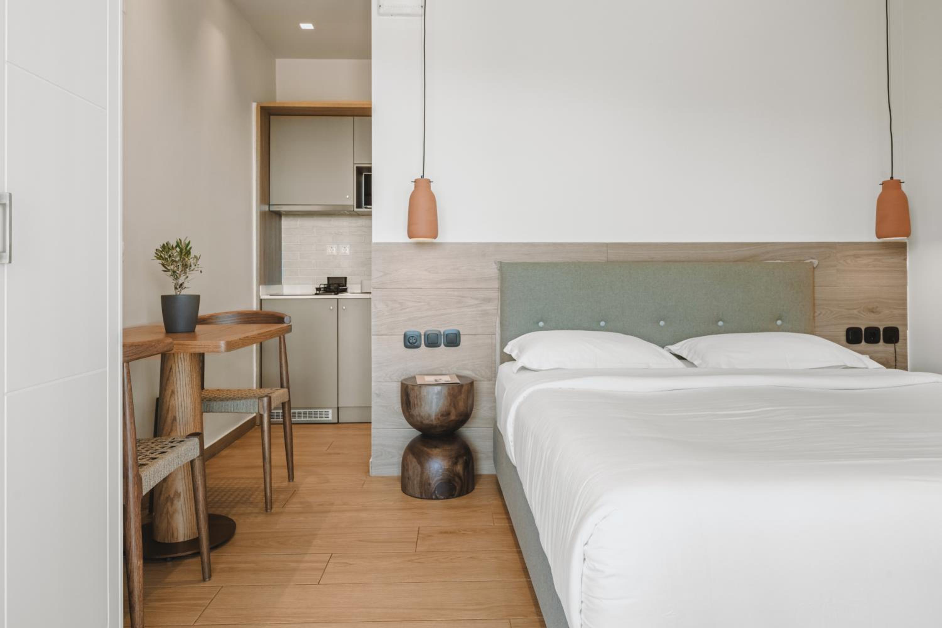 Guest Room, Superior, Lateral Side Sea View